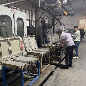 机器（注塑机）